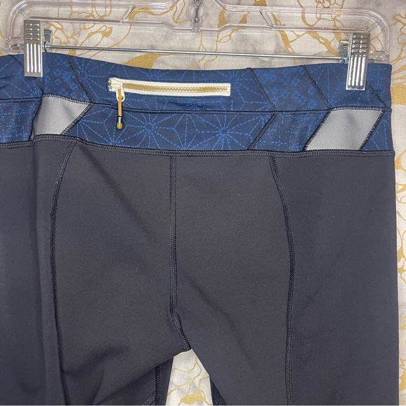 Lululemon Run: Inspire Crop II *Sashiko Size 8 - Picture 5 of 7